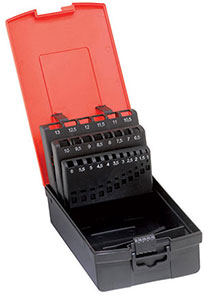 A05790: Cassette vuote per maschi a macchina e punte; FORMAT