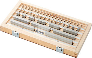 F20348: Serie di blocchetti di riscontro in acciaio; FORMAT