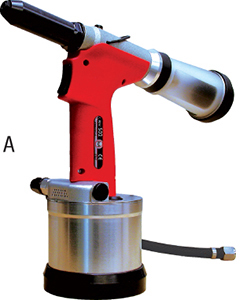 P40070: Rivettatrici oleopneumatiche per rivetti a strappo; RIVIT
