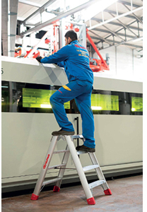 V60027: Sgabelli professionali in alluminio a doppia salita; FARAONE