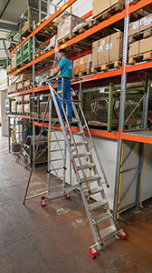 V60040: Scale a castello in alluminio per magazzini; FARAONE